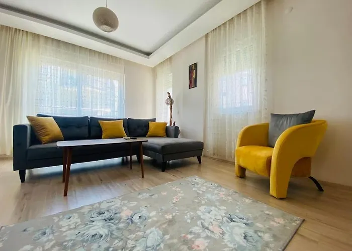 Aether Flats No7, Old Town, Beach, Central, Netflix
